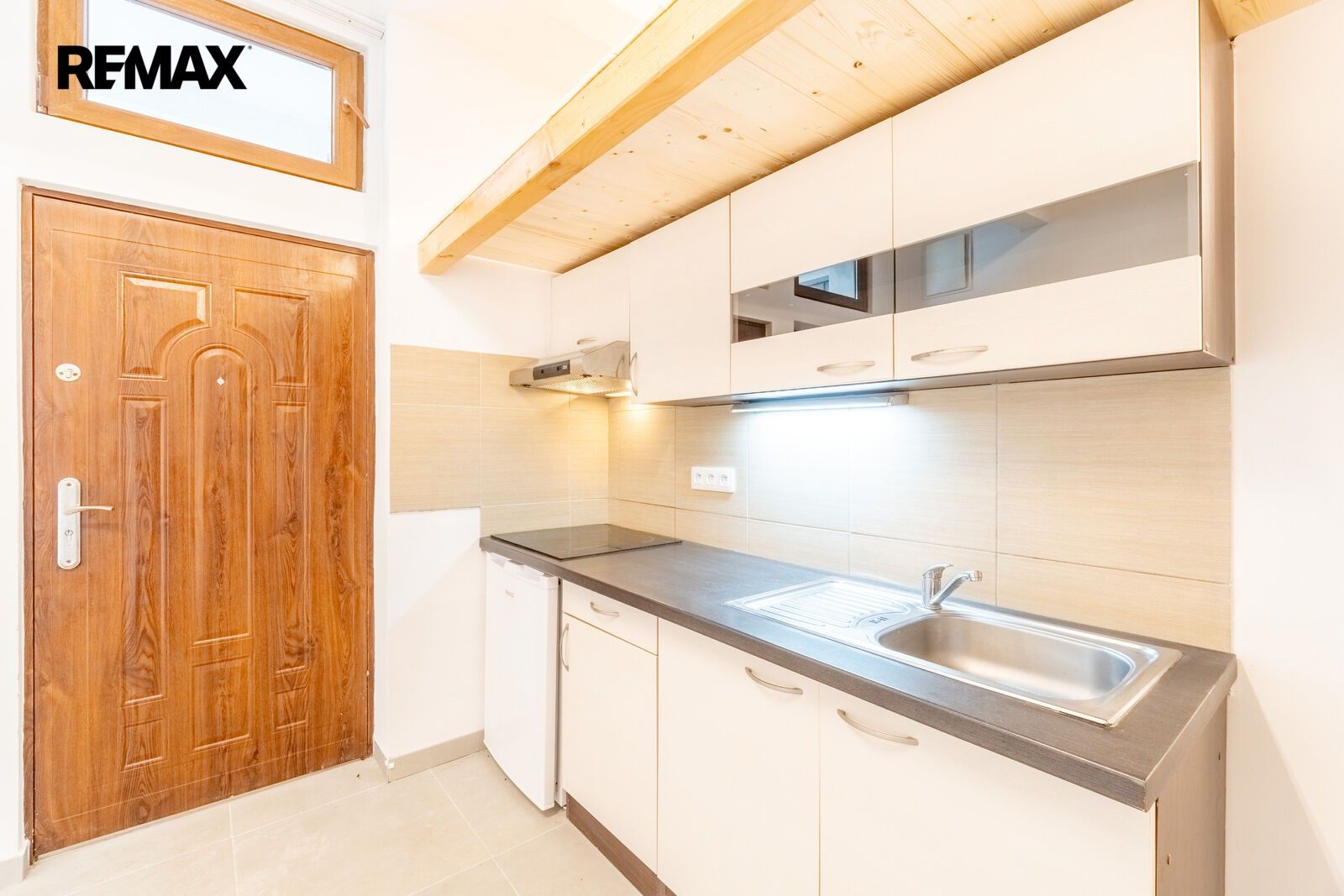 Obchodní prostory, Mošnova 2406, Praha Smíchov, 19 m² - 2