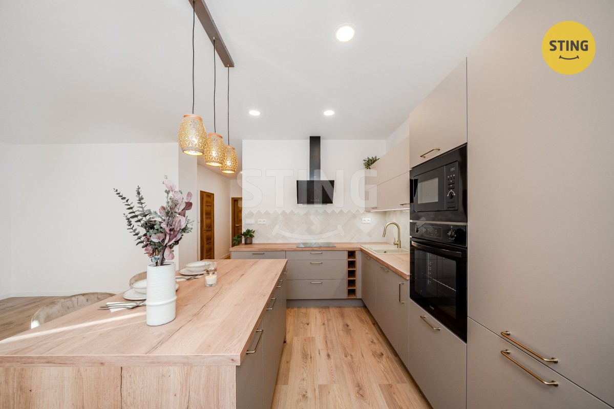 3+kk, 30. dubna, Ostrava Moravská Ostrava, 74 m² - 2
