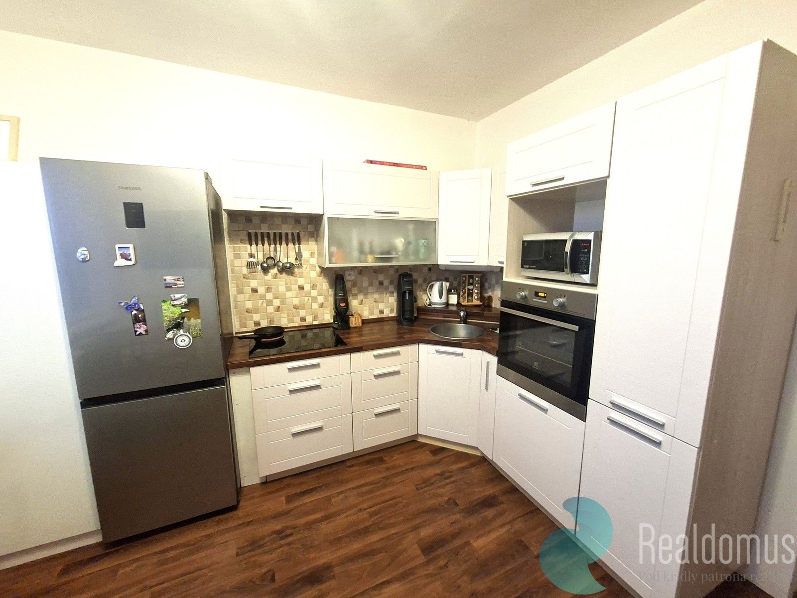 1+1, Sídliště, Velešín, 42 m²