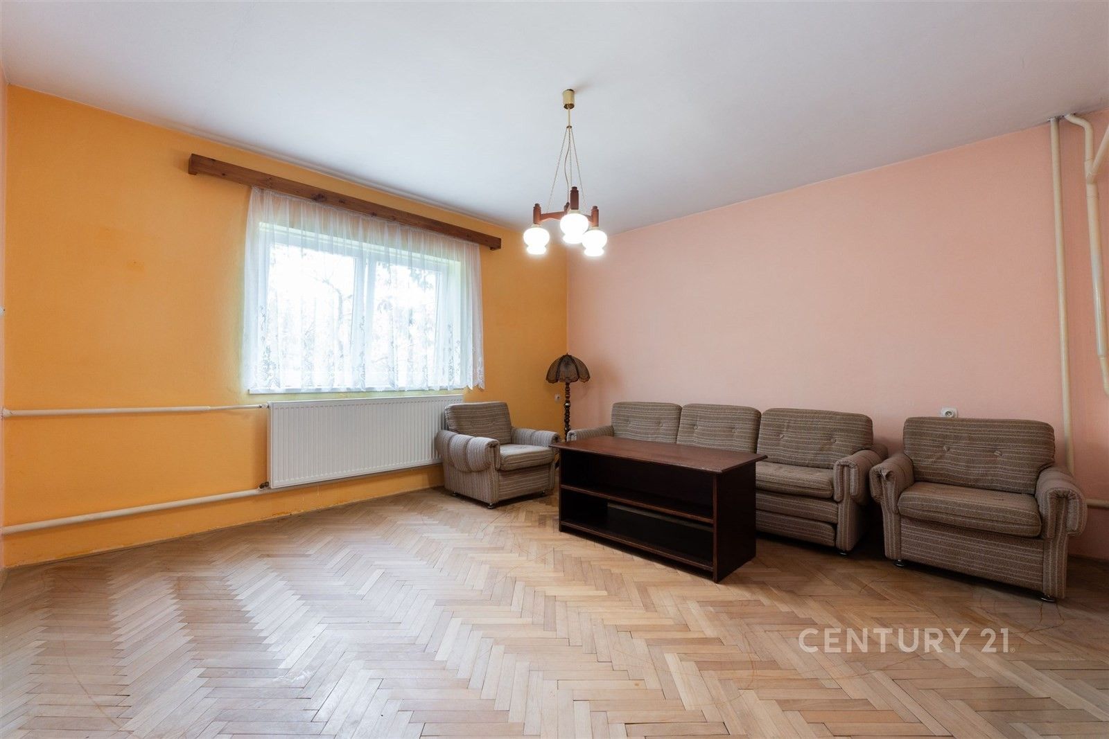 Prodej rodinný dům - Podolanka, 147 m²