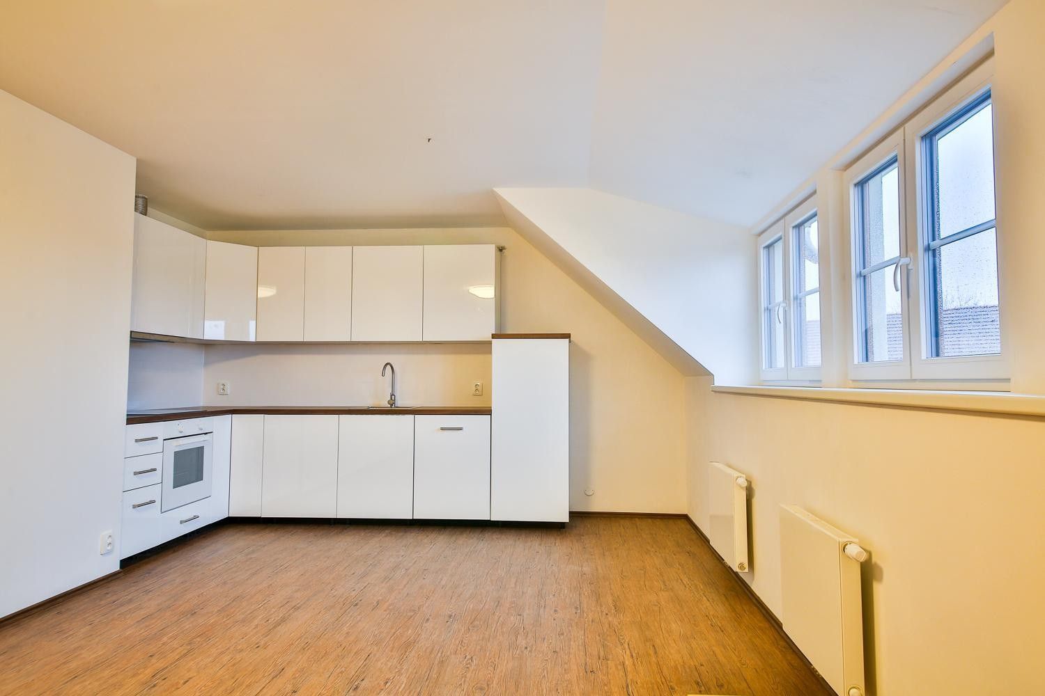 2+kk, Velvarská , Horoměřice, 58 m² - 2