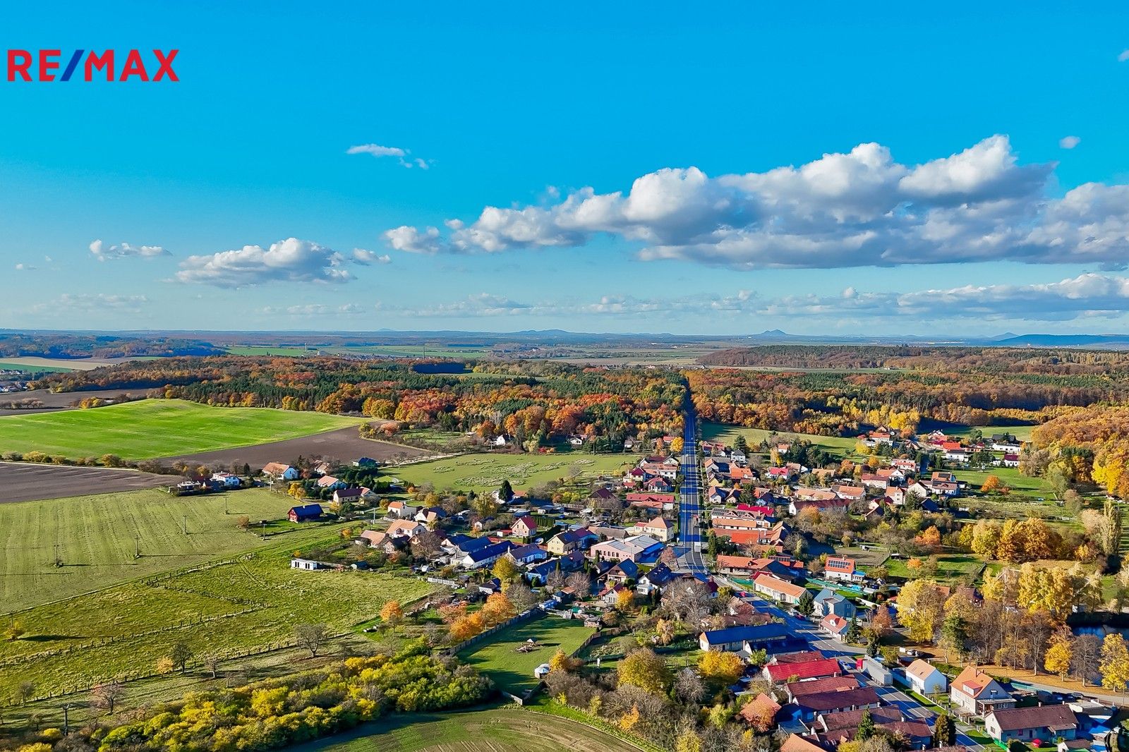 Prodej pozemek pro bydlení - Zavadilka, Jizbice, 917 m²