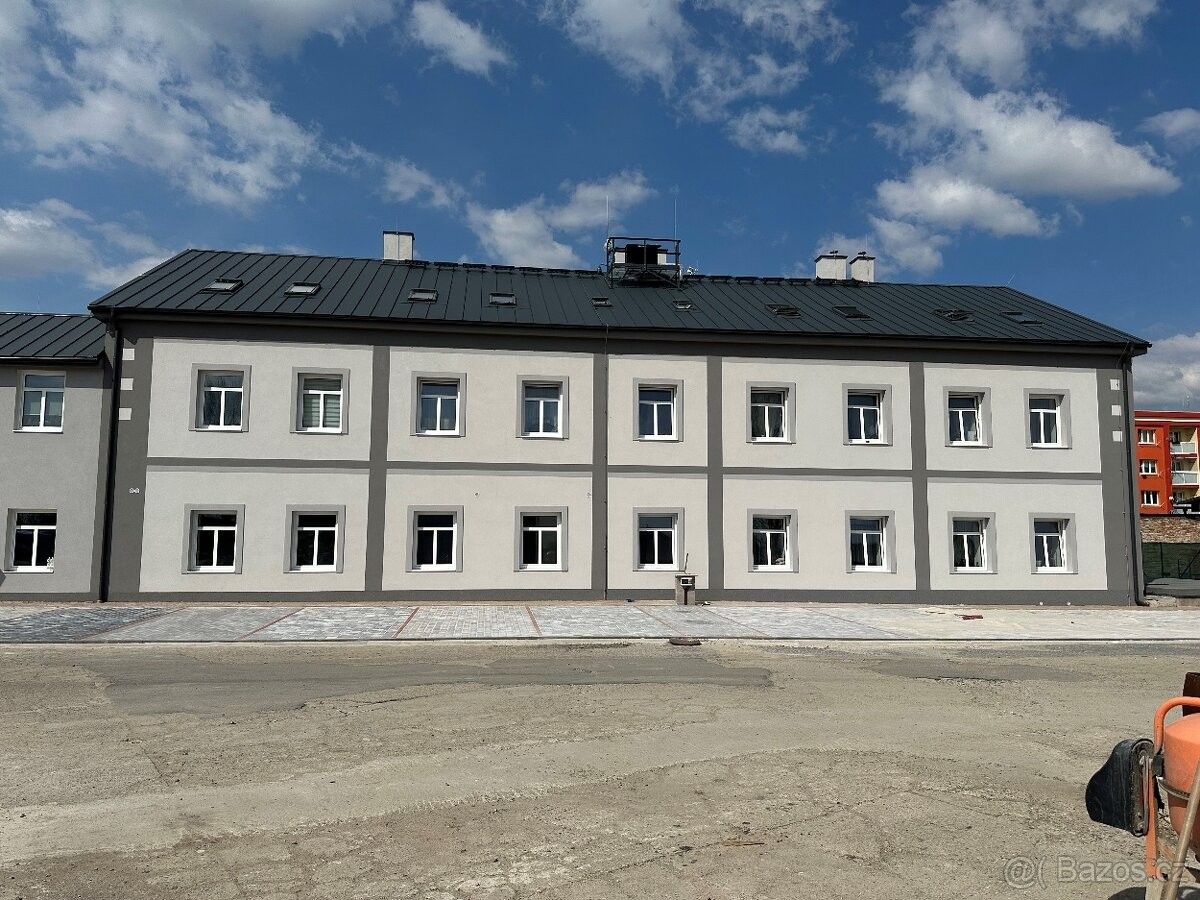 Pronájem byt - Lužec nad Vltavou, 277 06