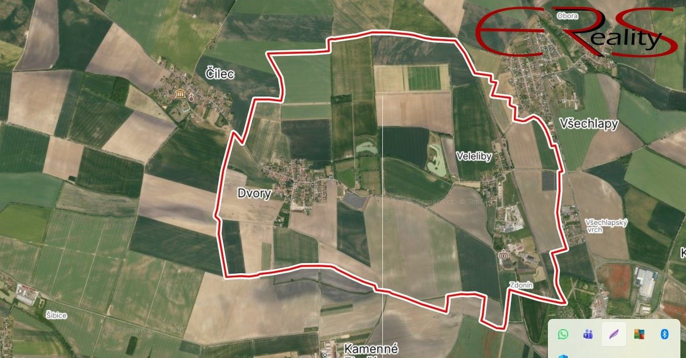Zemědělské pozemky, Dvory - 2