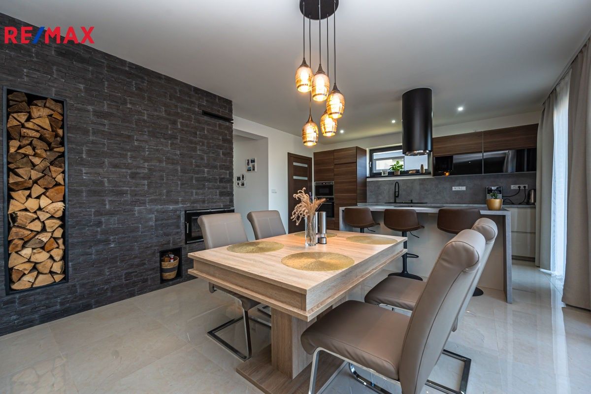 Rodinné domy, U Rybníčka, Vysoký Újezd, 224 m²