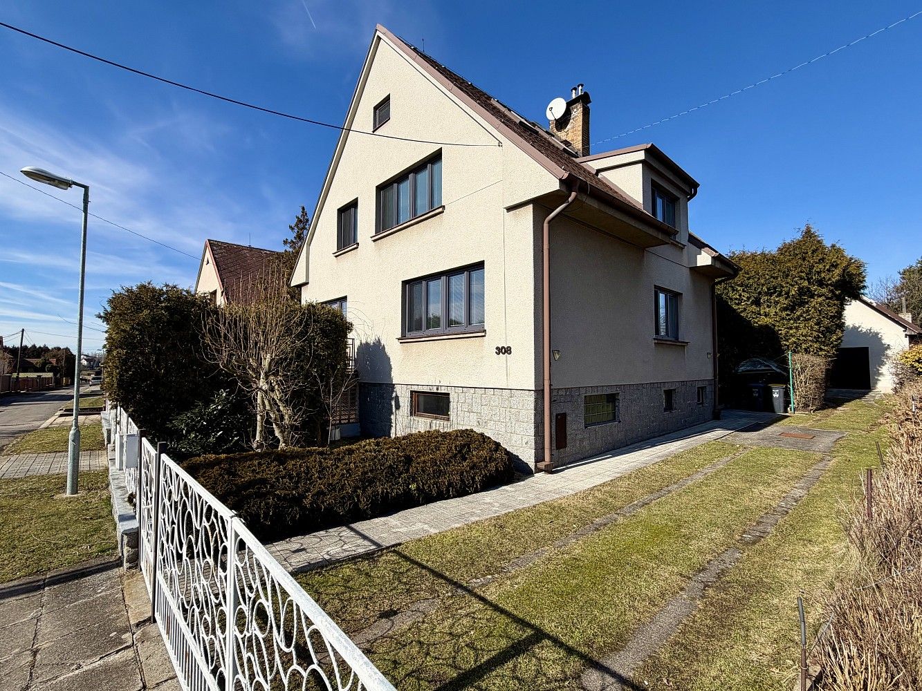 Rodinné domy, Divišov, okres Benešov, Středočeský kraj, 150 m² - 2