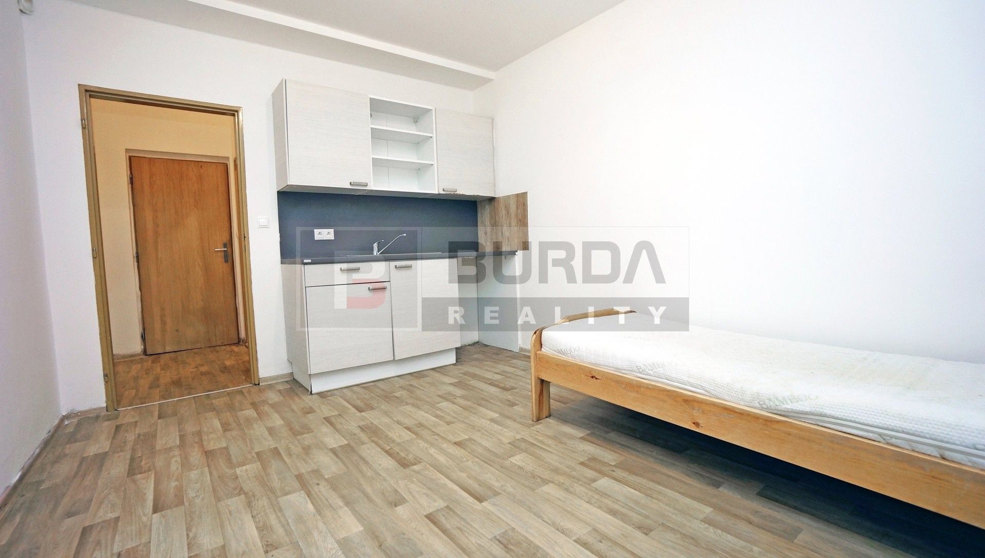 1+kk, Neratovice, 19 m²