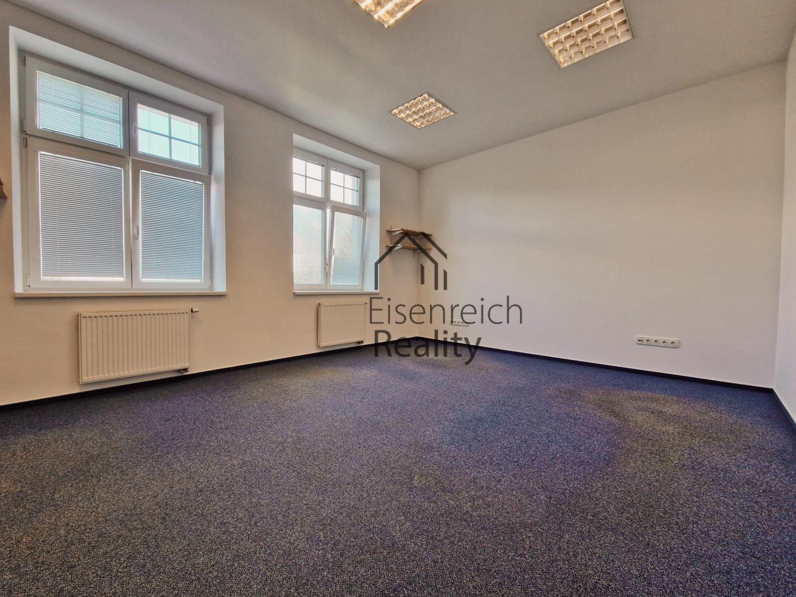 Pronájem kancelář - Na Brně, Hradec Králové, 250 m² - 5