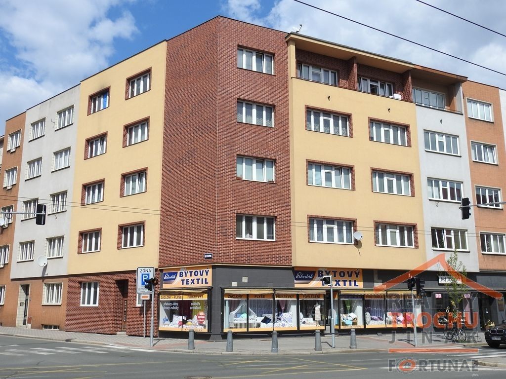 Pronájem obchodní prostory - Břetislavova, Hradec Králové, 94 m²