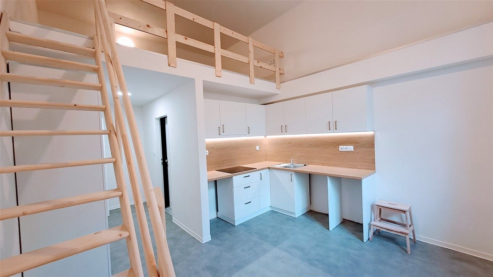 1+kk, Křížová, Děčín, 25 m²