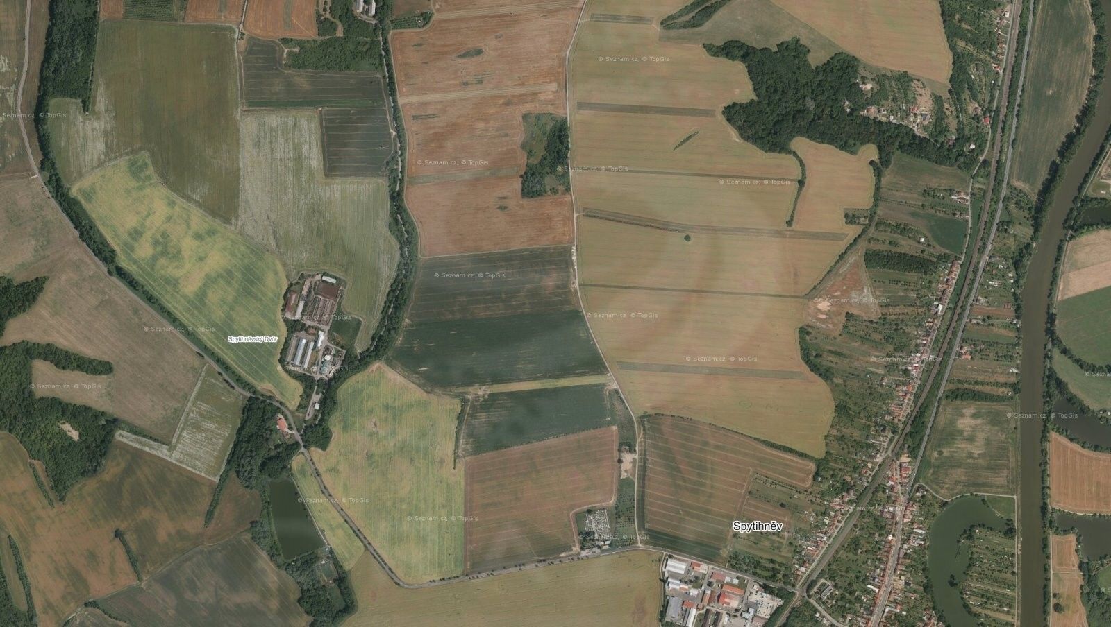 Prodej zemědělský pozemek - Spytihněv, 8 584 m²