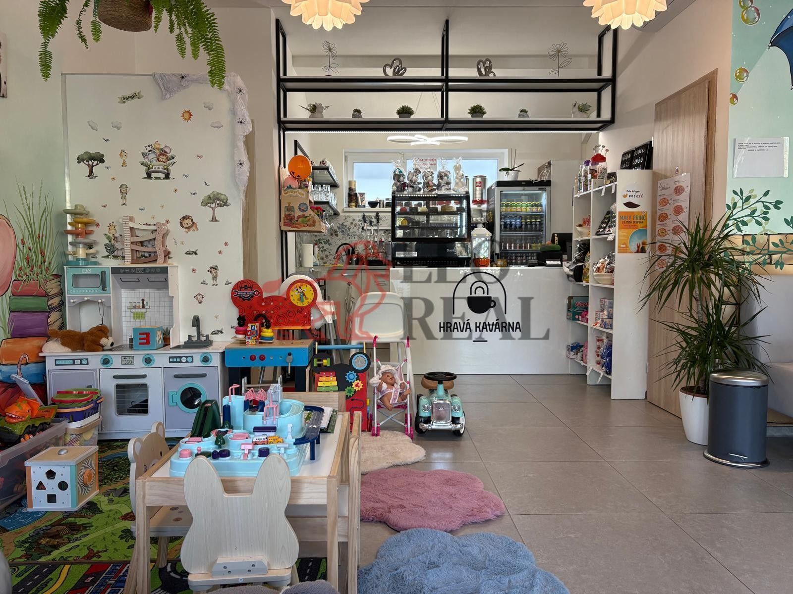 Pronájem obchodní prostory - Starokolínská, Praha, 54 m²