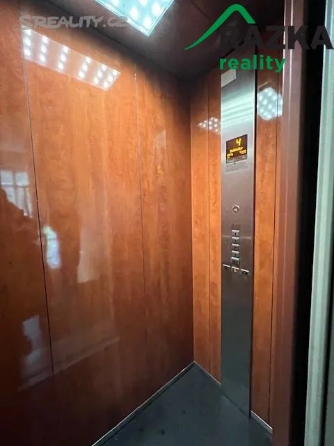 Prodej byt 3+1 - Karlovy Vary, 130 m²