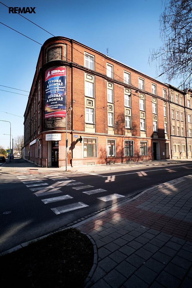 Obchodní prostory, 156 m²