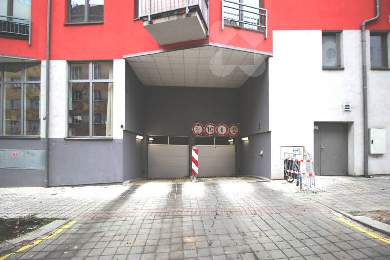 Prodej garáž - Kloboučnická, Praha, 14 m²