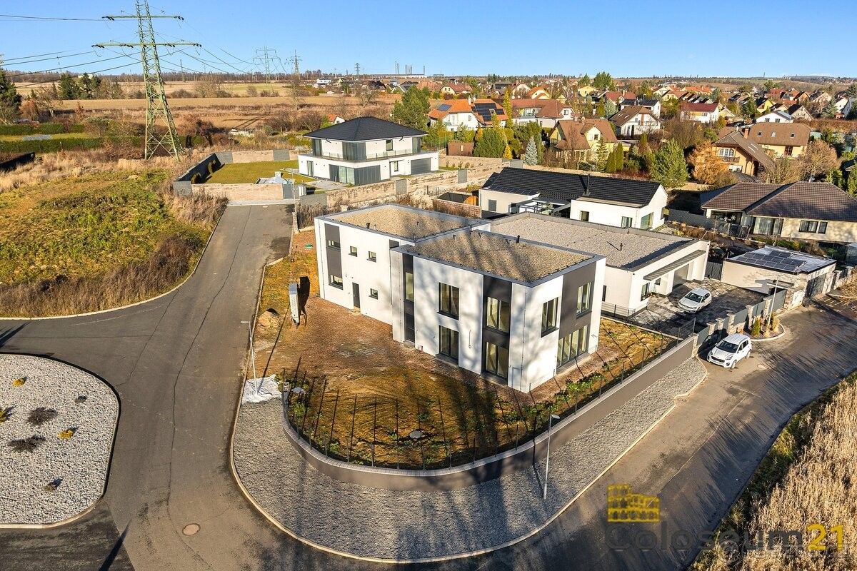 Prodej rodinný dům - Hřebeč, 273 45