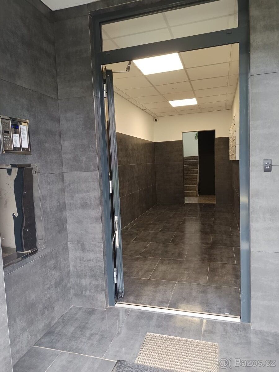 Pronájem byt - Děčín, 407 11