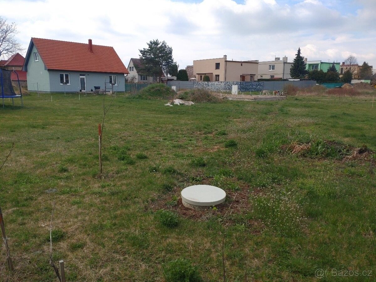 Prodej pozemek pro bydlení - Horní Beřkovice, 411 85