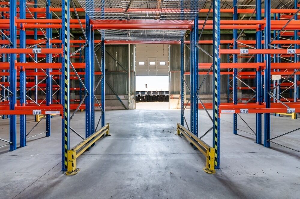Sklad · 4 438 m² · Sosnová - 4
