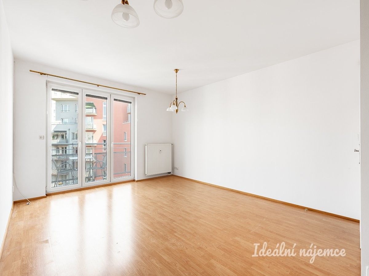 2+kk, Velenovského, Praha, 52 m² - 1