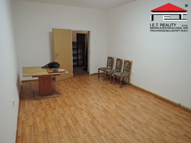 Pronájem byt 2+kk - Freyova, Praha, 49 m²