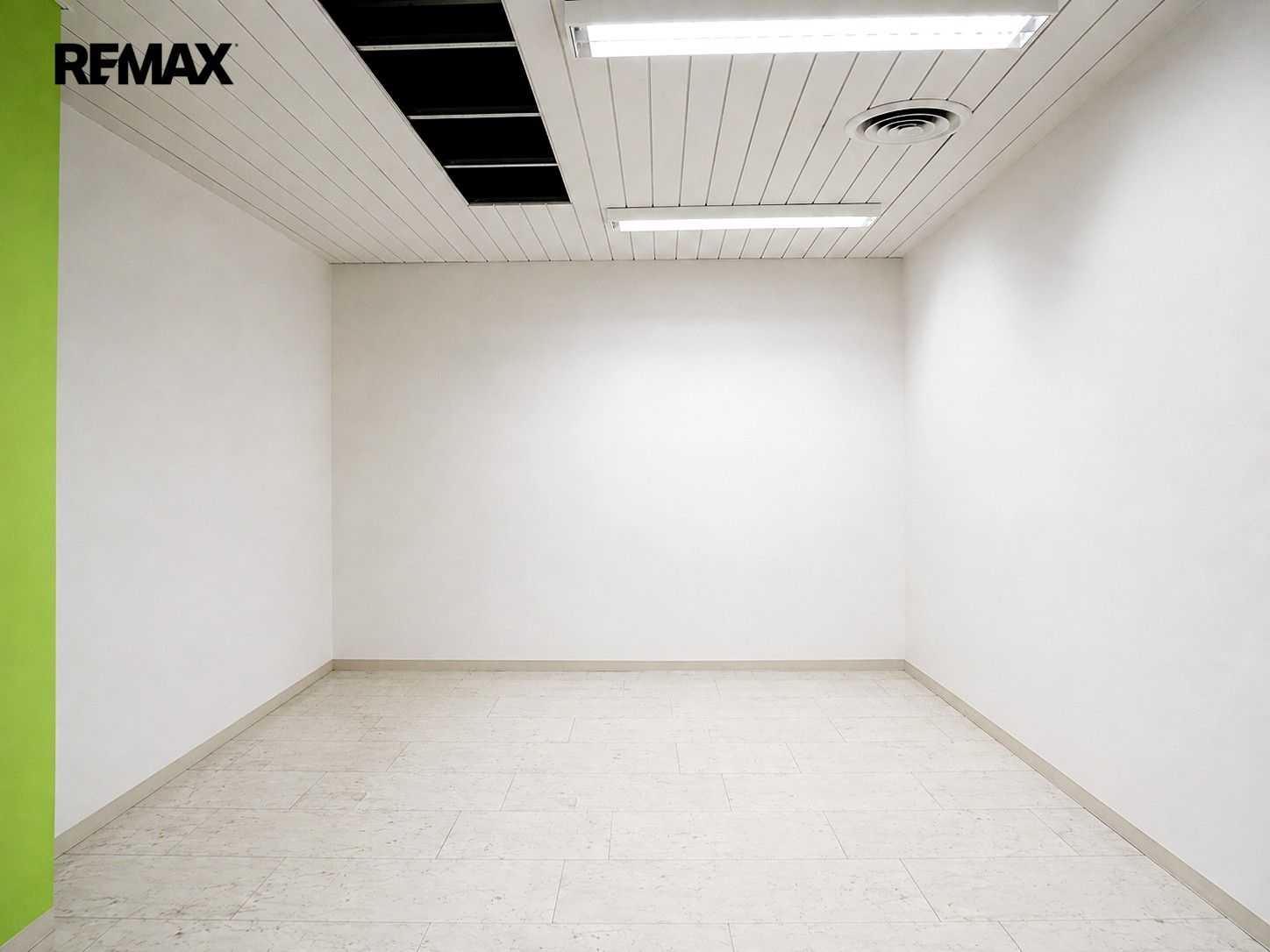 Obchodní prostory · 866 m² · Gočárova třída 1517, Hradec Králové Pražské Předměstí - 4