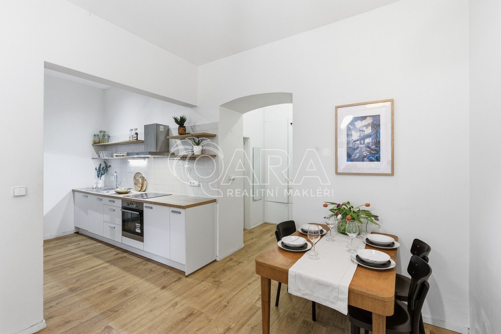 Prodej byt 2+kk - náměstí Generála Kutlvašra, Praha, 46 m²