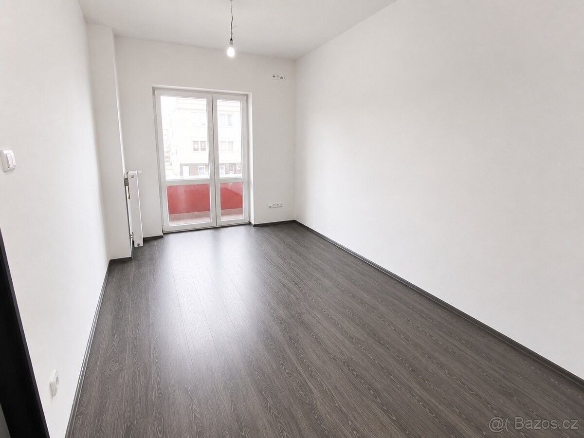 Kancelář · Hranice, 753 01 - 3