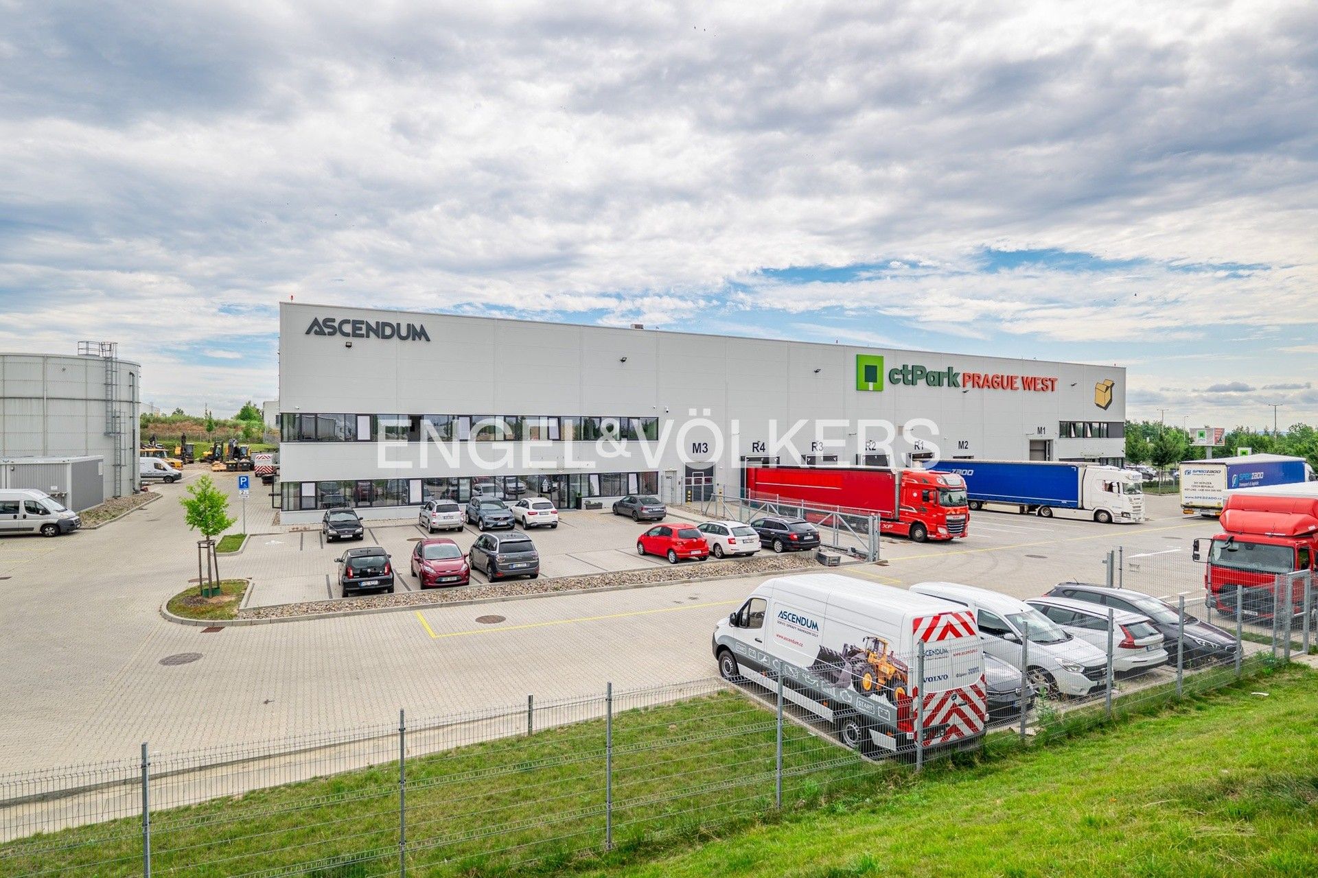 Sklad · 5 300 m² · Plzeňská 245, Chrášťany - 3