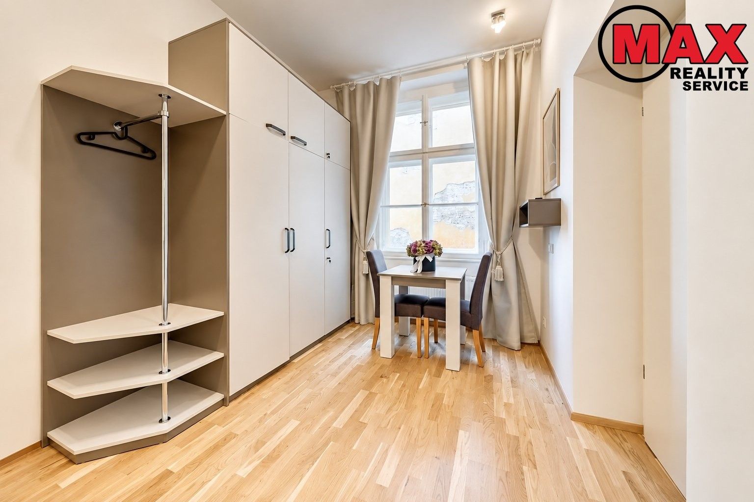 1+1, Tyršova, Praha, 32 m² - 2