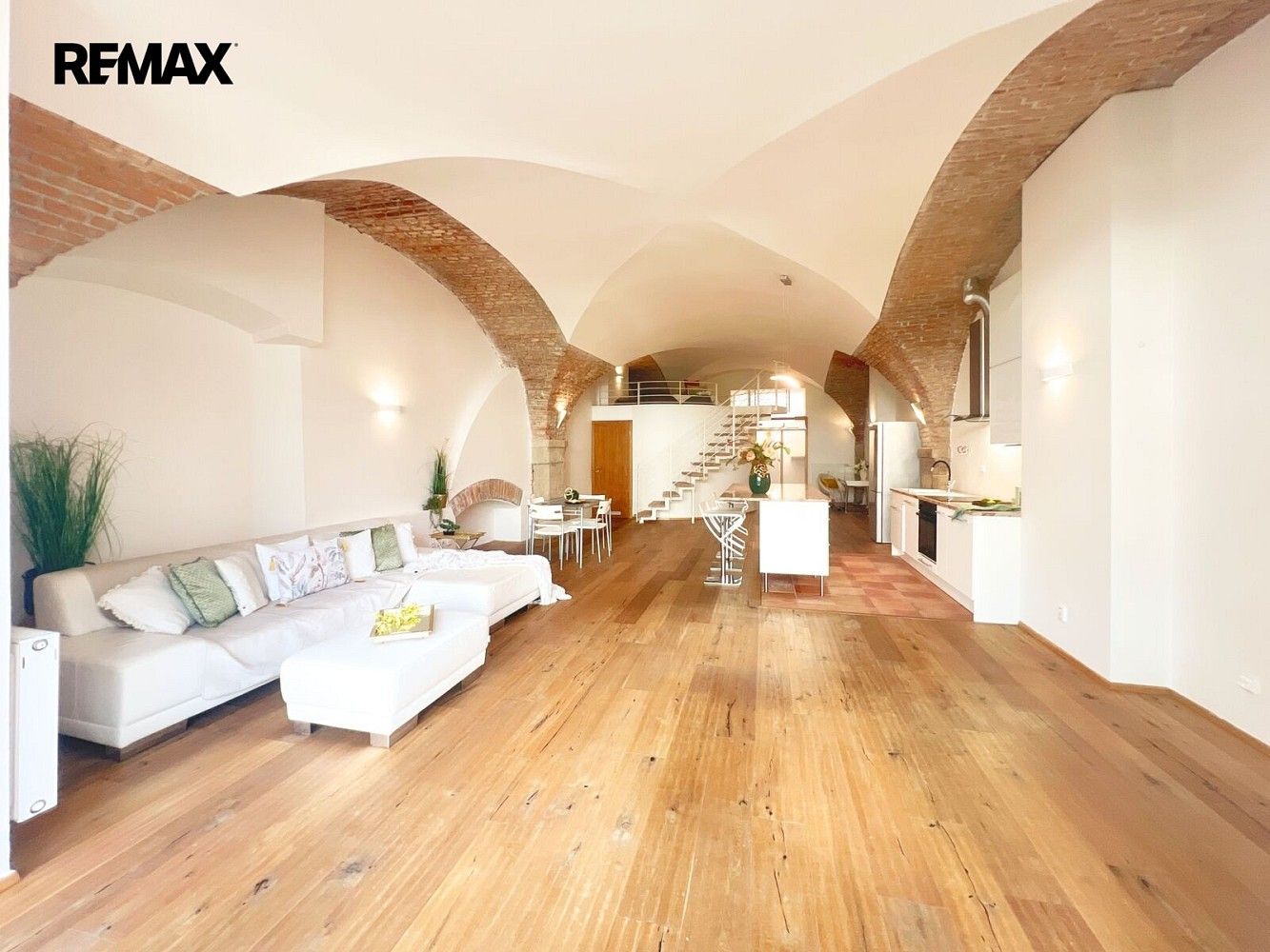 1+kk, Škvorec, okres Praha-východ, Středočeský kraj, 97 m² - 1