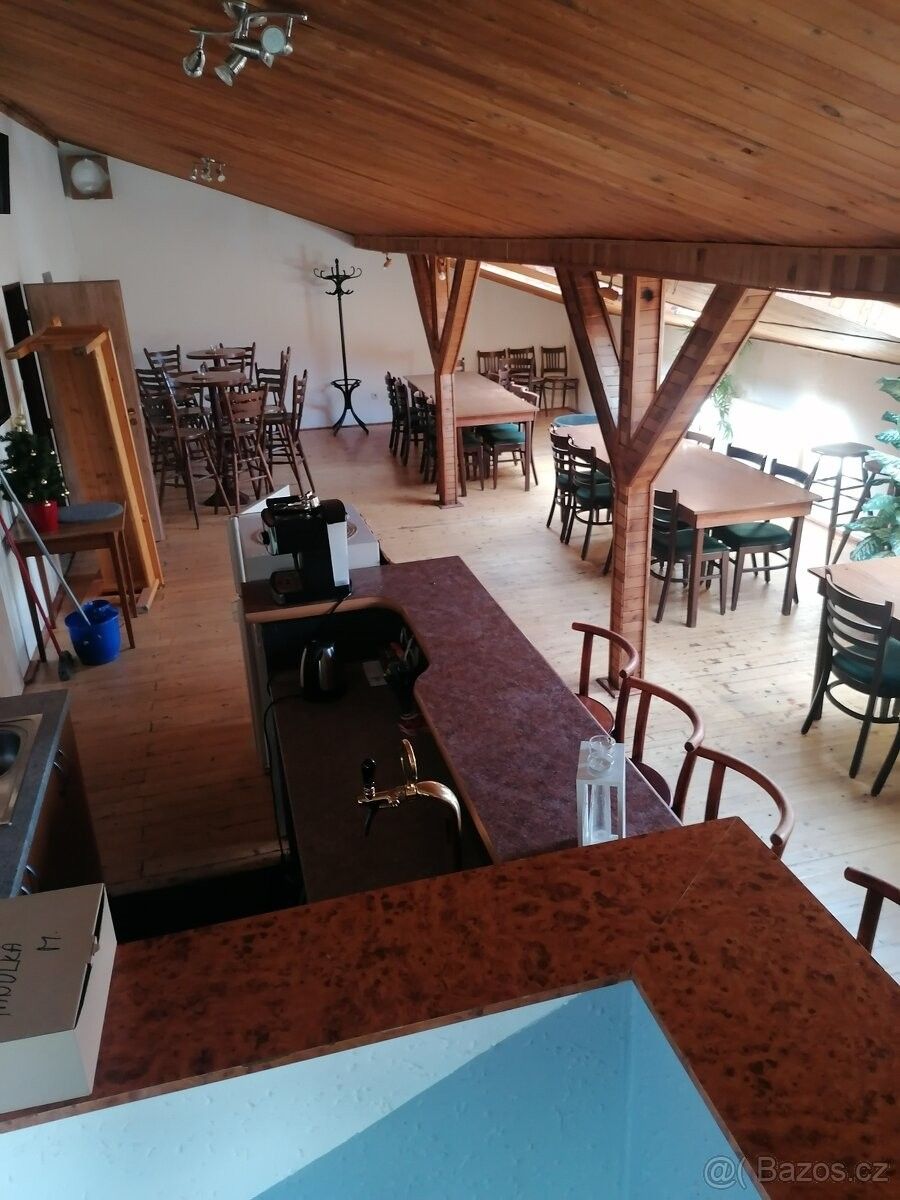 Obchodní prostory, Hulín, 768 24