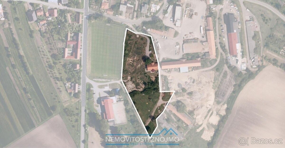 Prodej pozemek pro bydlení - Násedlovice, 696 36