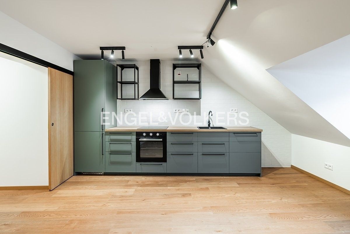 Pronájem byt 2+kk - Ostrovského, Praha, 74 m²