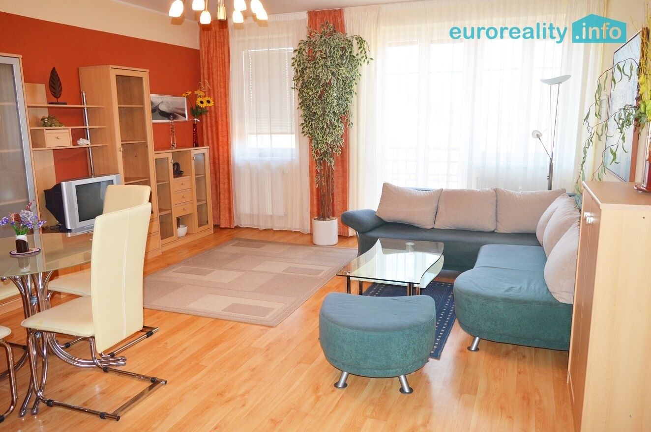 2+kk, O. Peška, Kladno, 59 m² - 2