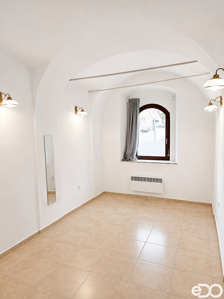 Obchodní prostory, Kouřim, okres Kolín, Středočeský kraj, 20 m² - 2