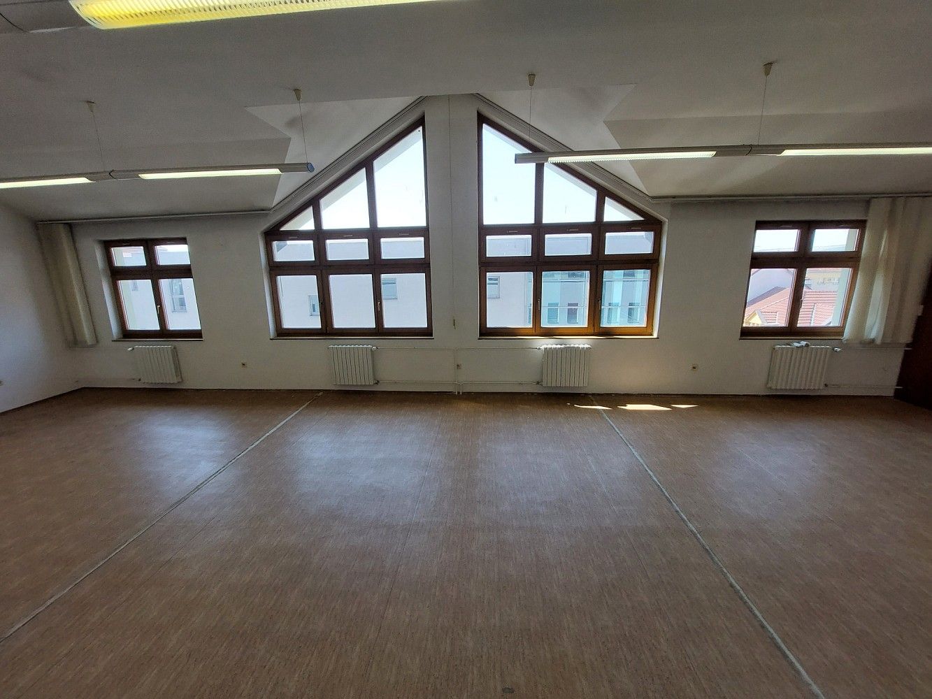 Kanceláře, Uherský Brod, okres Uherské Hradiště, Zlínský kraj, 39 m² - 1