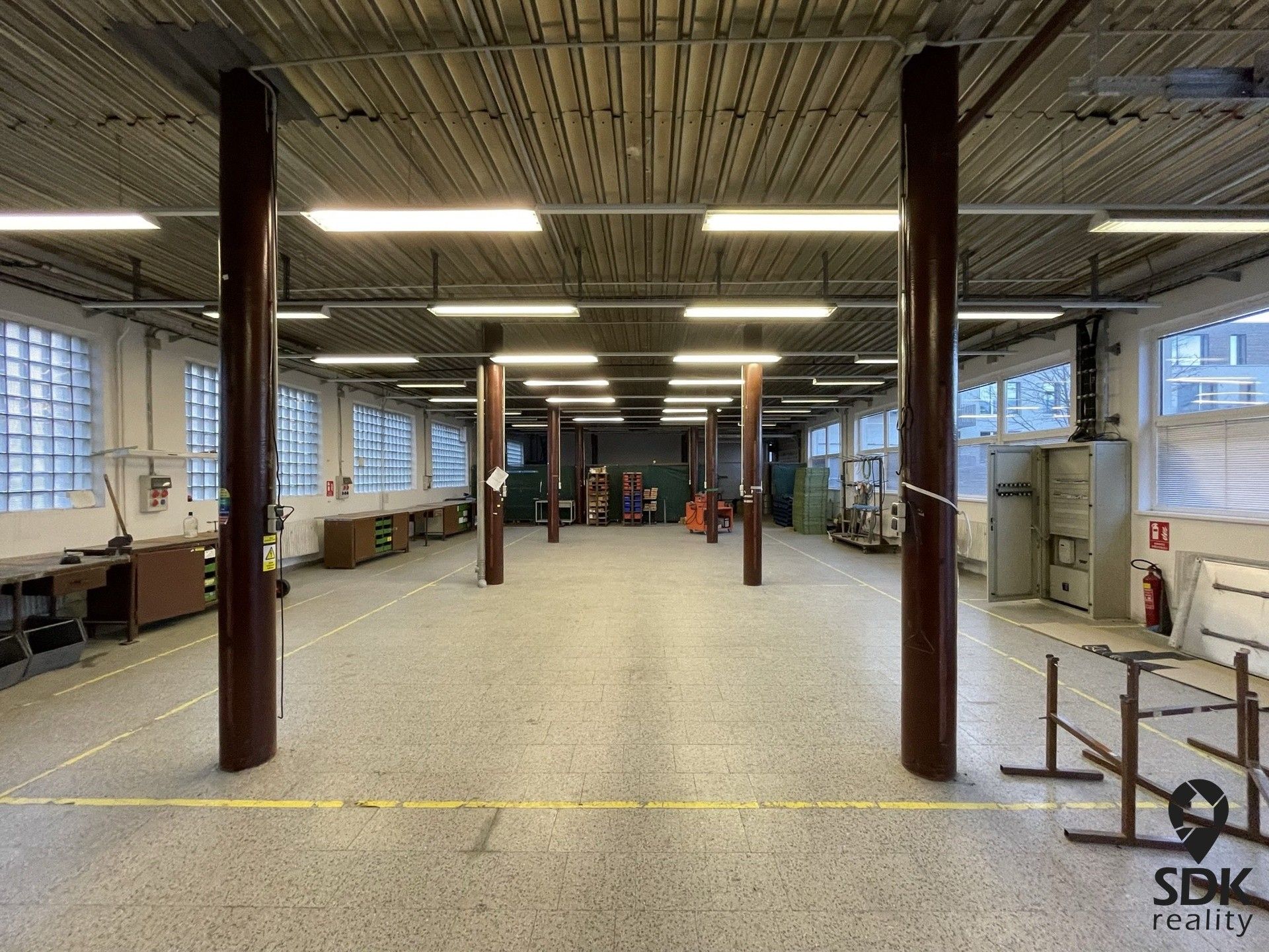 Prodej sklad - Štěchovice, Kroměříž, 660 m²