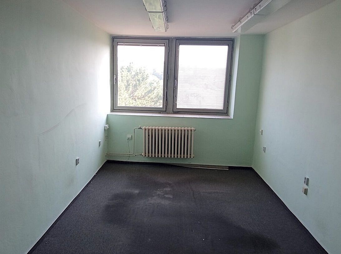 Kancelář · 128 m² · Slaný - 4