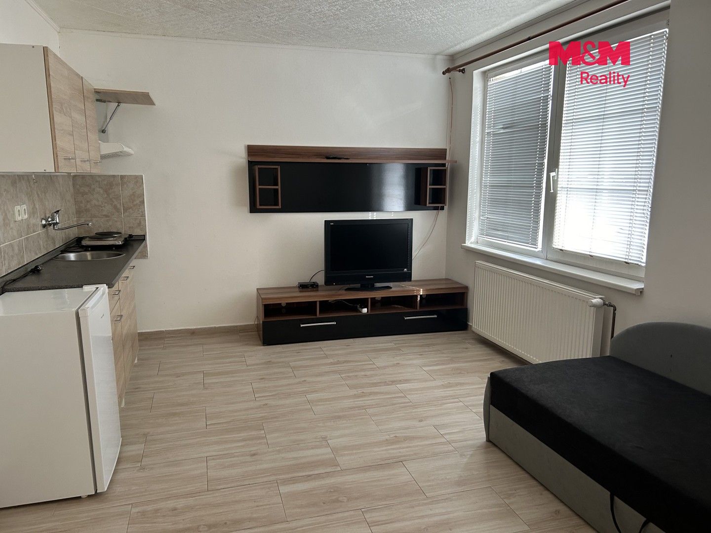 Pronájem byt 1+kk - Na Poříčí, Králův Dvůr, 16 m² - 5