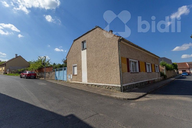 Rodinné domy, Chlumčany, okres Louny, 125 m² - 2