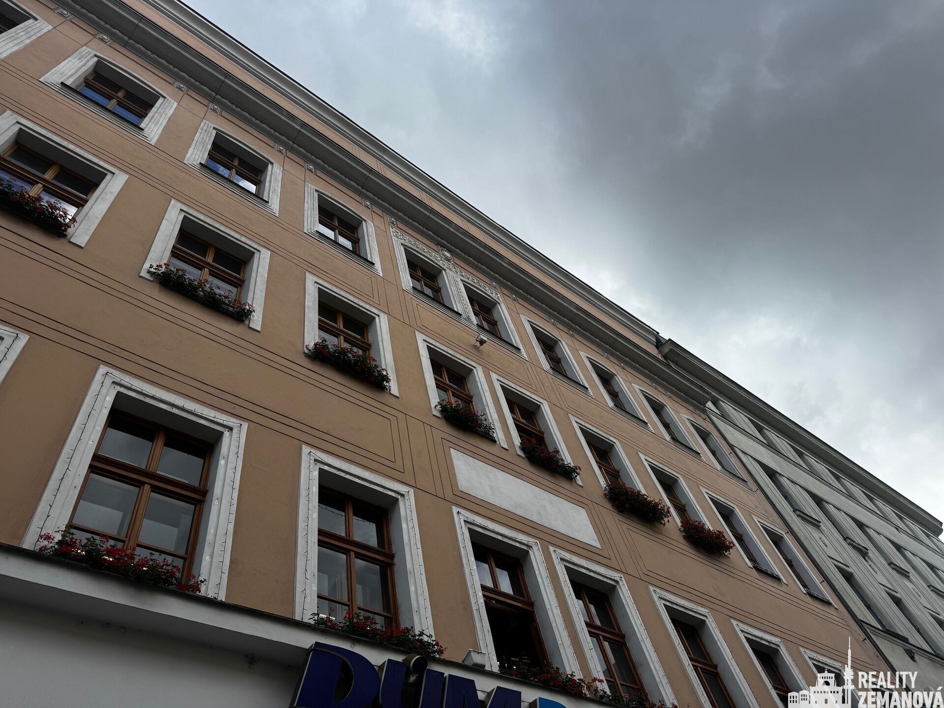 Pronájem kancelář - Jugoslávská, Praha, 65 m²