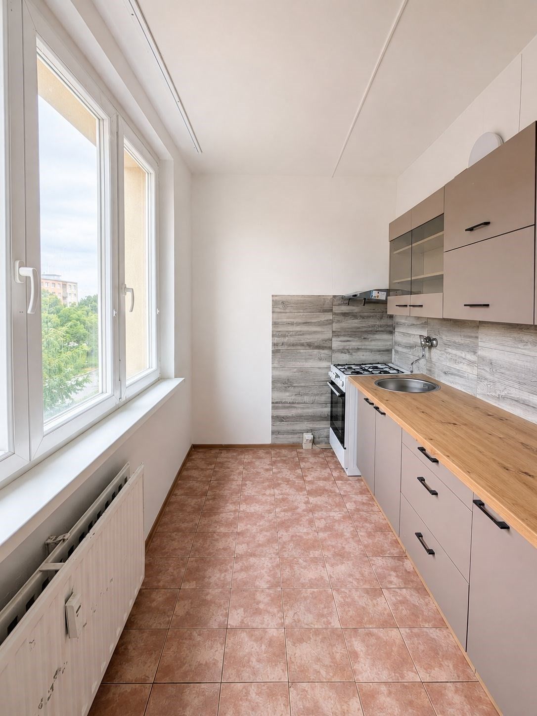 2+1, Zahradní 5171, Chomutov, 51 m² - 1