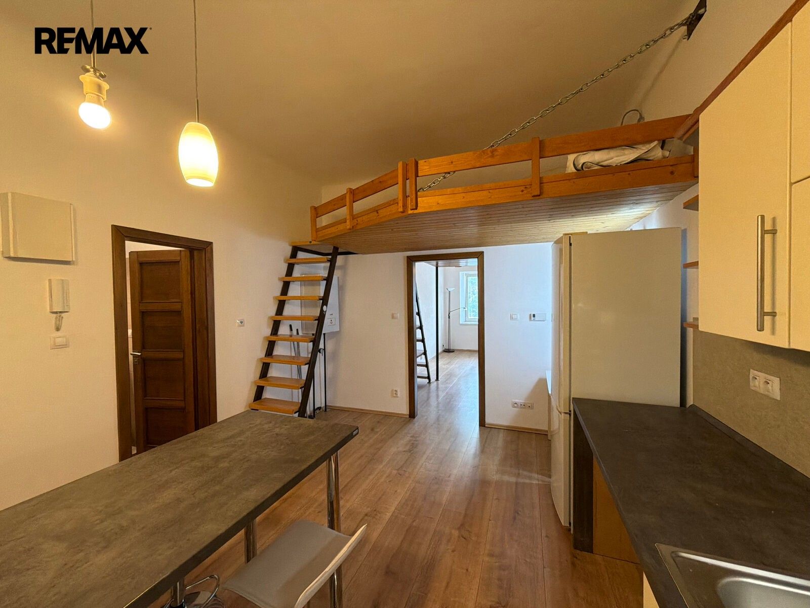 Byt 2+kk · 40 m² · Jemnická 312, Praha Michle - 4