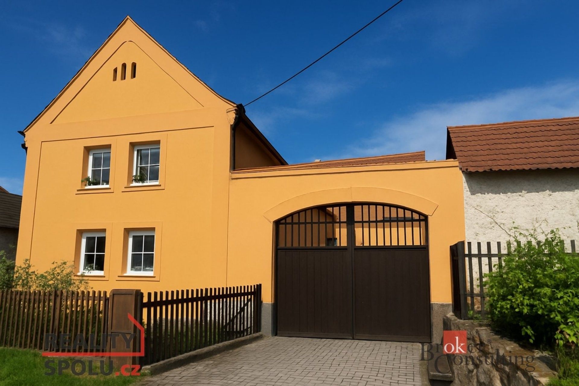 Rodinné domy, Miletice, Černuc, 230 m²