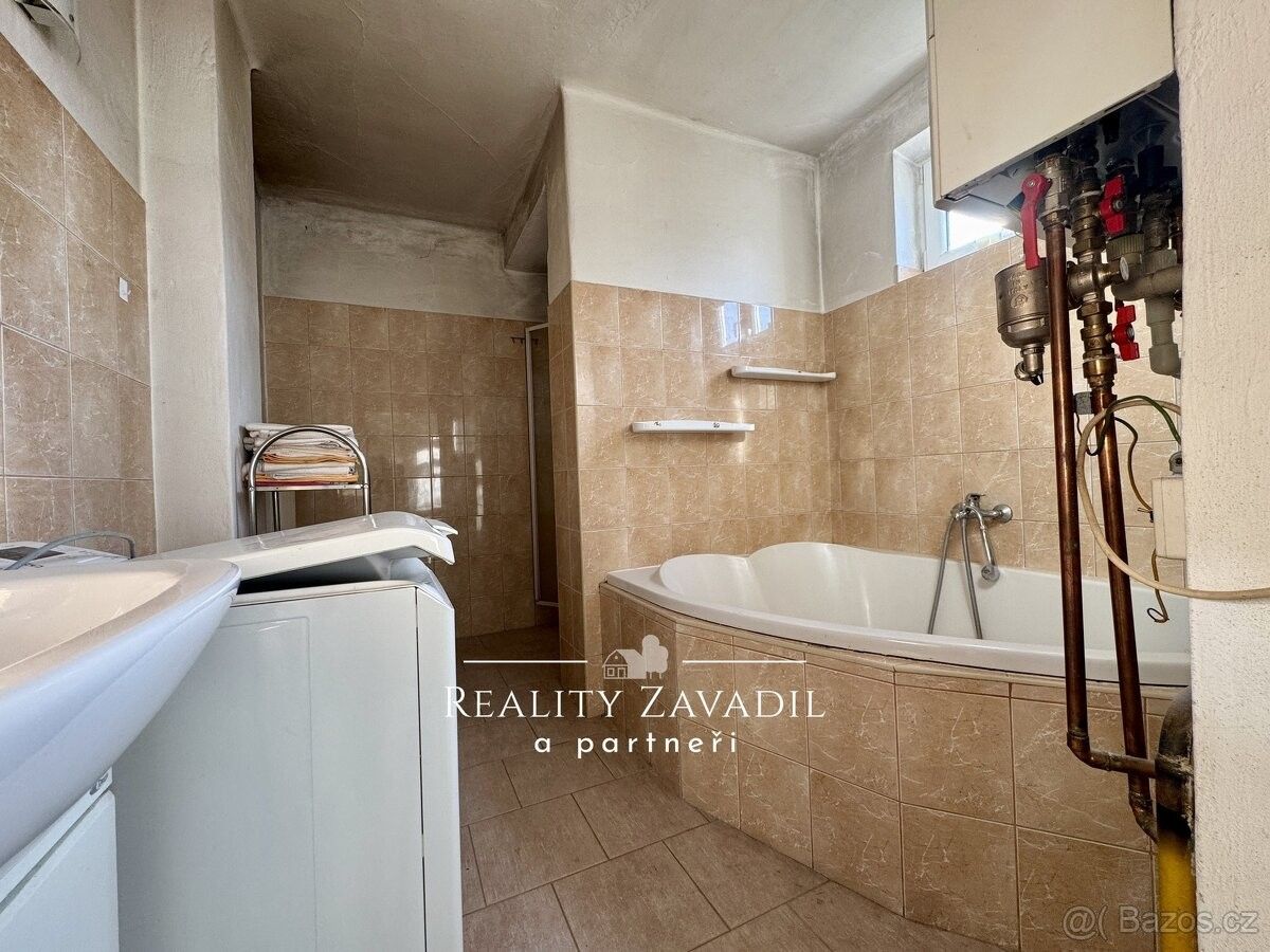 Byty, Český Těšín, 737 01