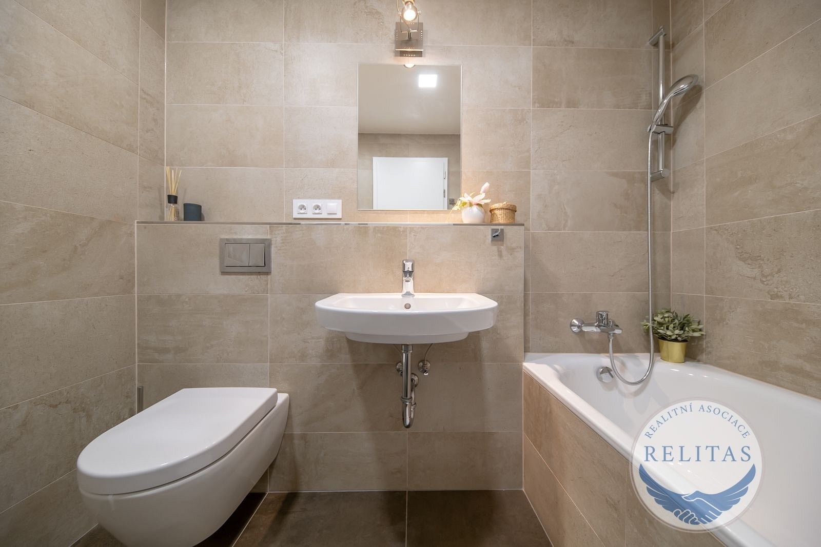 Byt 1+kk · 37 m² · Kačírkova, Praha - 3