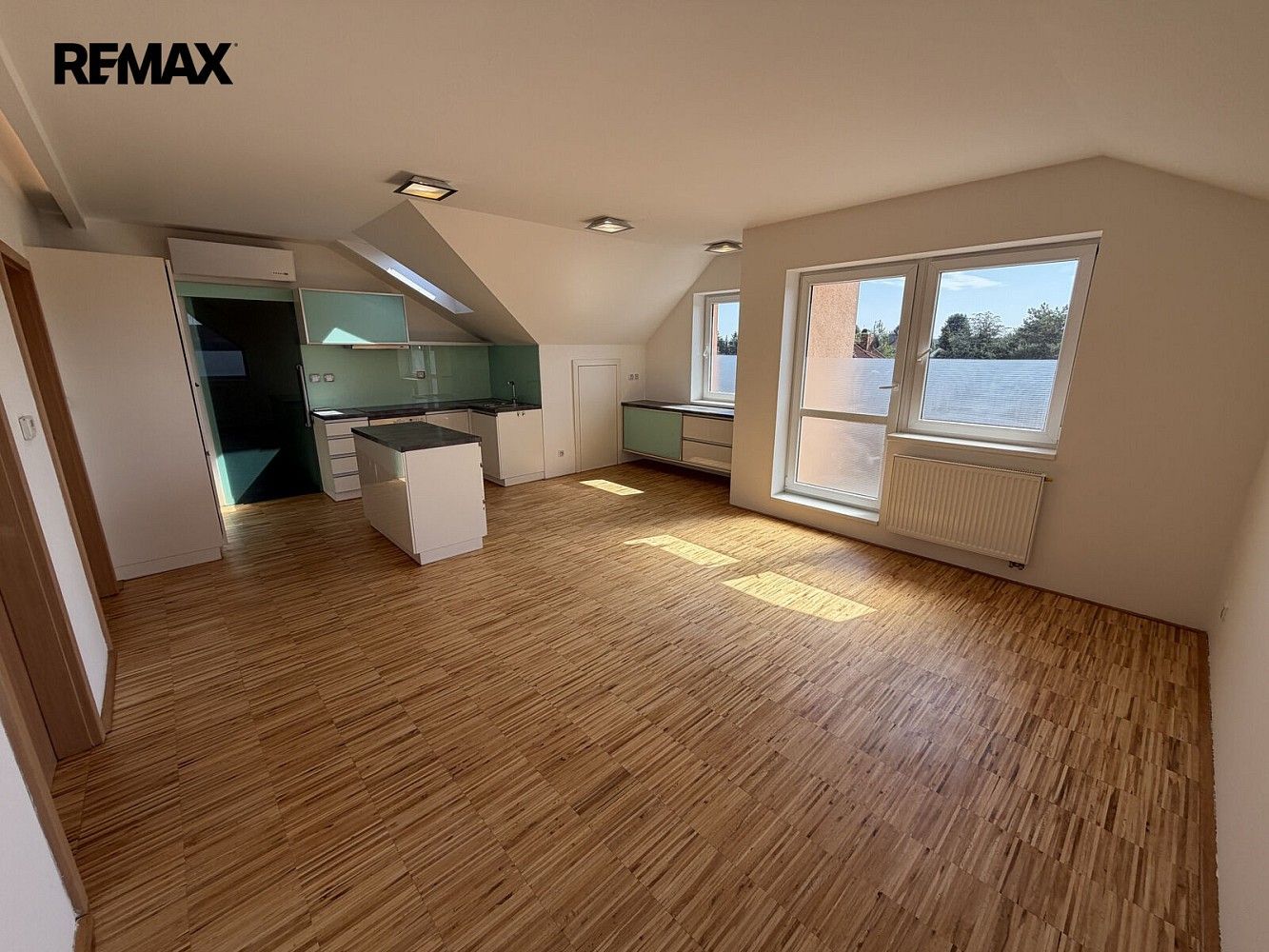 Byt 3+kk, 74 m²