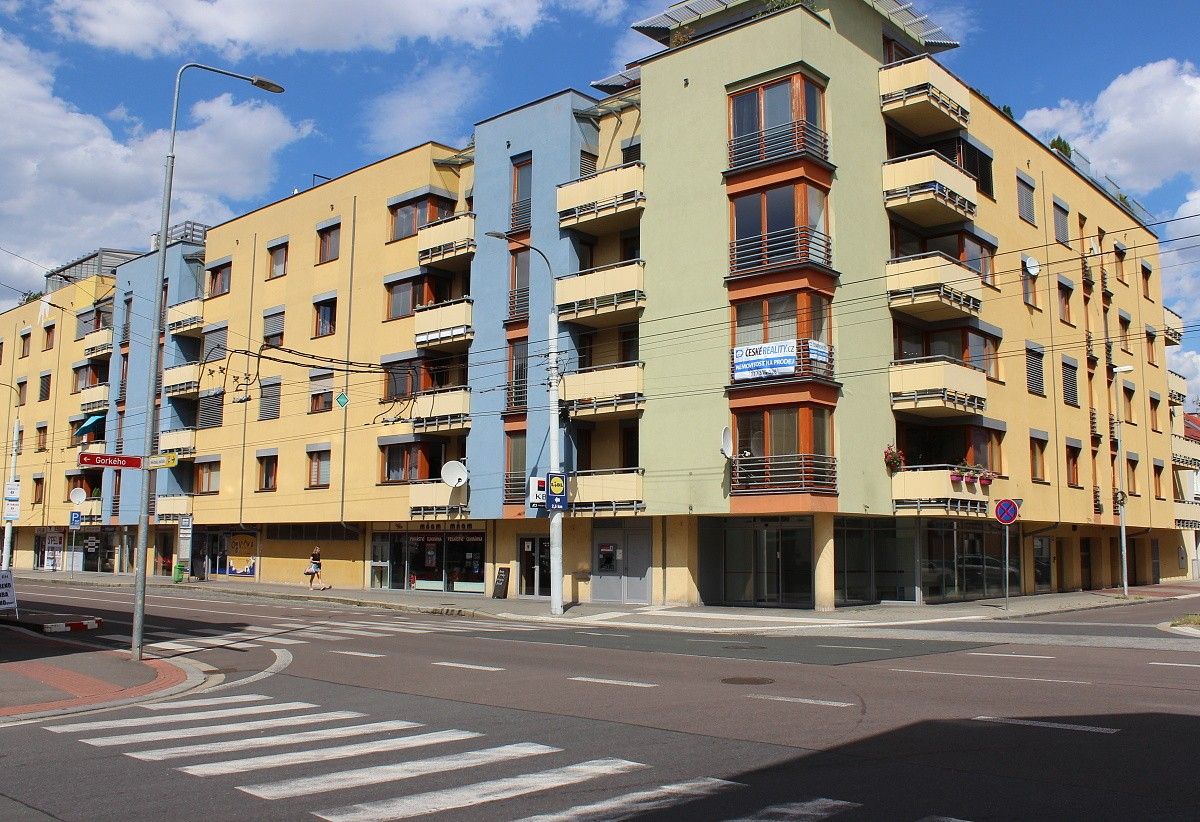 2+kk, Jana Palacha, Pardubice, 65 m²