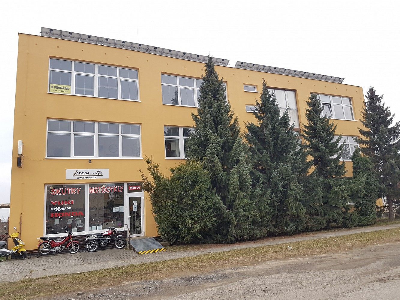 Kanceláře, Nádražní, Židlochovice, okres Brno-venkov - 1